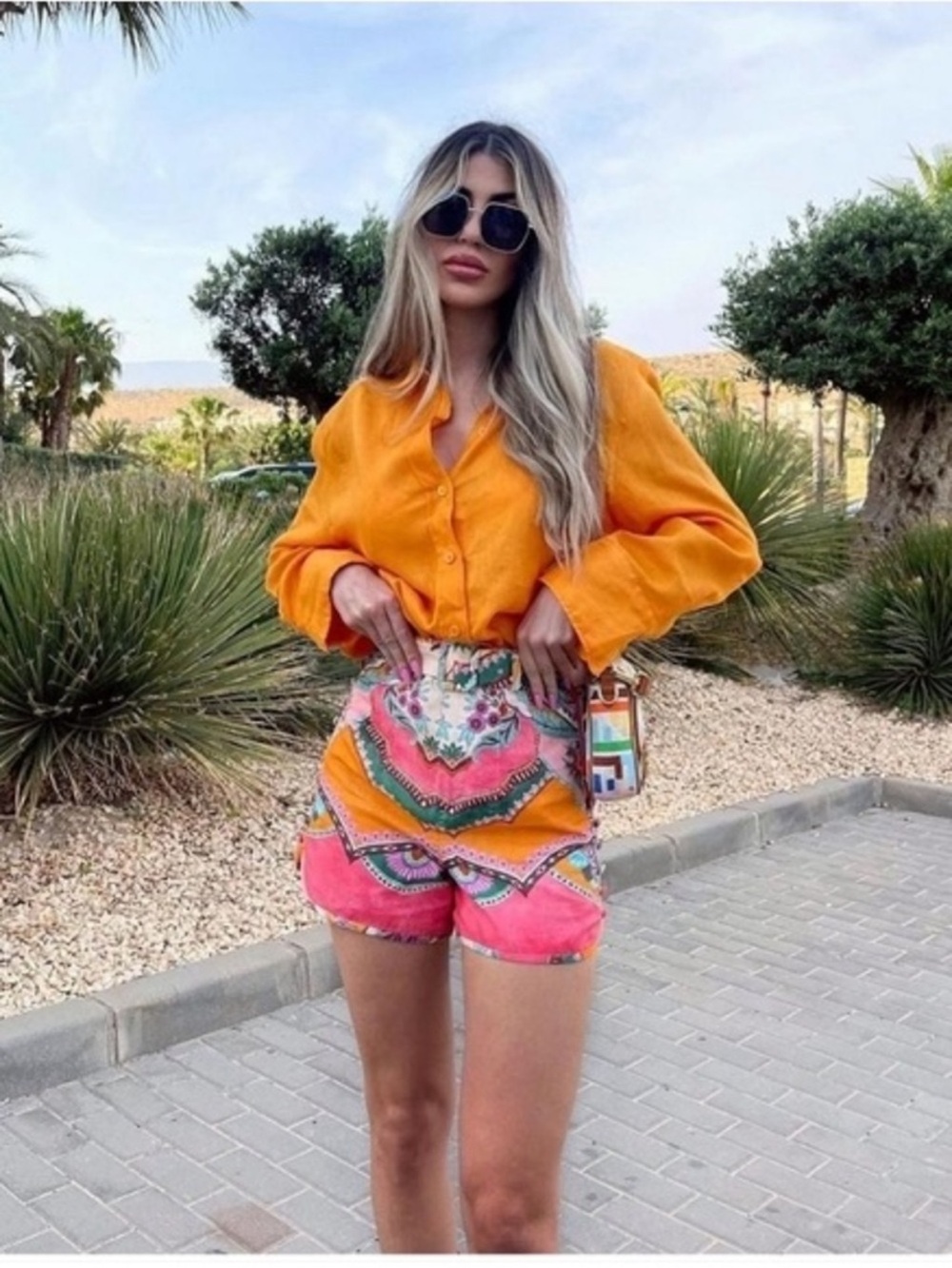 Zara Belted Linen blended Shorts
